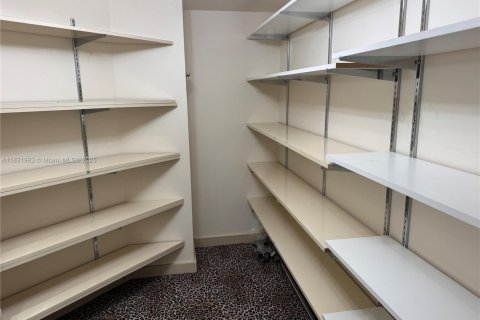 Copropriété à vendre à Fort Lauderdale, Floride: 4 chambres, 338.54 m2 № 2012158 - photo 29