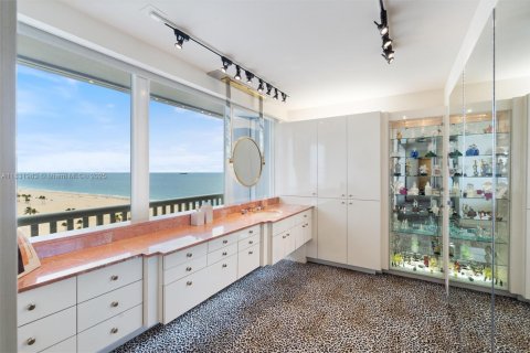 Copropriété à vendre à Fort Lauderdale, Floride: 4 chambres, 338.54 m2 № 2012158 - photo 27