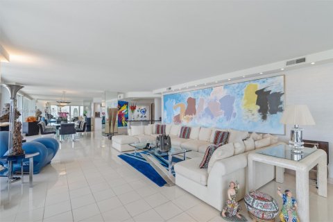 Copropriété à vendre à Fort Lauderdale, Floride: 4 chambres, 338.54 m2 № 2012158 - photo 13