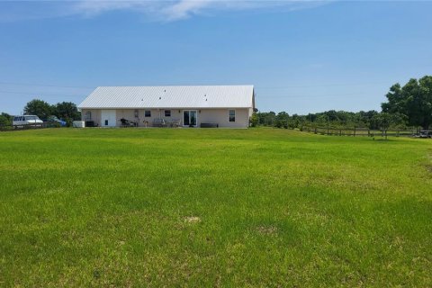 House in Okeechobee, Florida 2 bedrooms, 133.87 sq.m. № 1736896 - photo 5