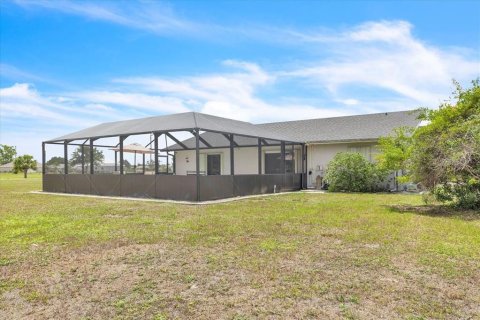 Villa ou maison à vendre à Punta Gorda, Floride: 3 chambres, 128.58 m2 № 2214001 - photo 28