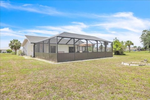 Villa ou maison à vendre à Punta Gorda, Floride: 3 chambres, 128.58 m2 № 2214001 - photo 26