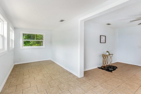 Villa ou maison à vendre à DeLand, Floride: 3 chambres, 125.42 m2 № 2095335 - photo 8