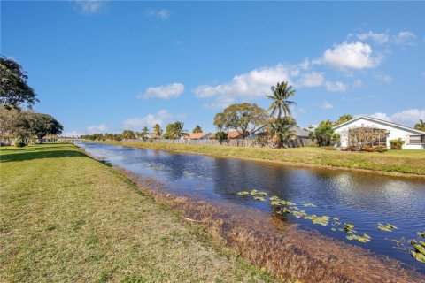 Townhouse in Sunrise, Florida 3 bedrooms, 104.33 sq.m. № 2027195 - photo 21