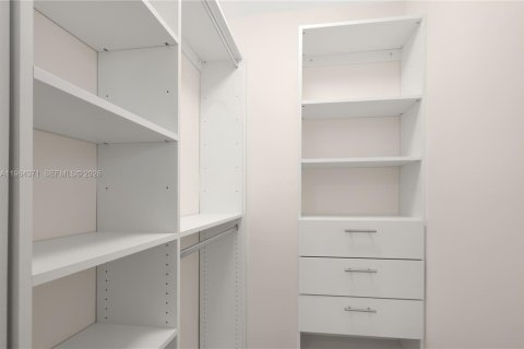 Townhouse in Sunrise, Florida 3 bedrooms, 104.33 sq.m. № 2027195 - photo 14