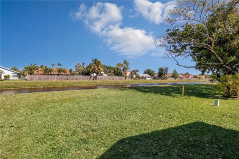 Townhouse in Sunrise, Florida 3 bedrooms, 104.33 sq.m. № 2027195 - photo 23