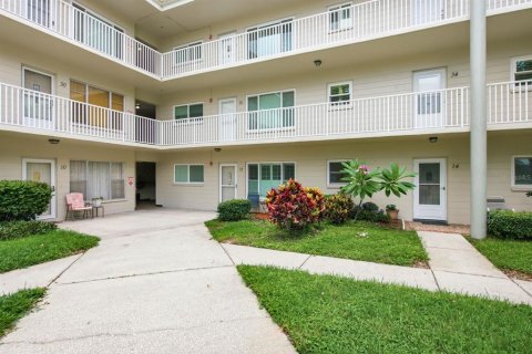 Condo in Clearwater, Florida, 2 bedrooms № 2198076 - photo 3