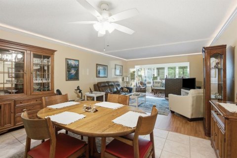 Condo in Clearwater, Florida, 2 bedrooms № 2198076 - photo 8