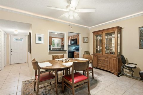 Condo in Clearwater, Florida, 2 bedrooms № 2198076 - photo 12