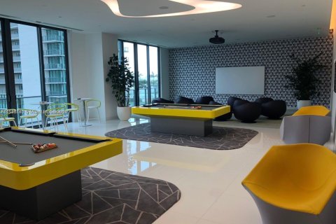 Condo in Miami, Florida, 1 bedroom  № 1060730 - photo 16