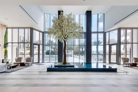 Condominio en venta en Miami, Florida, 3 dormitorios, 204.76 m2 № 1993642 - foto 29