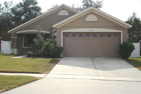 Villa ou maison à louer à Deltona, Floride: 3 chambres, 140.75 m2 № 1810058 - photo 1
