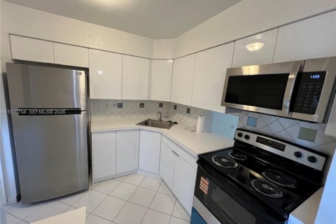 Copropriété à louer à Miami, Floride: 1 chambre, 88.63 m2 № 2057027 - photo 3