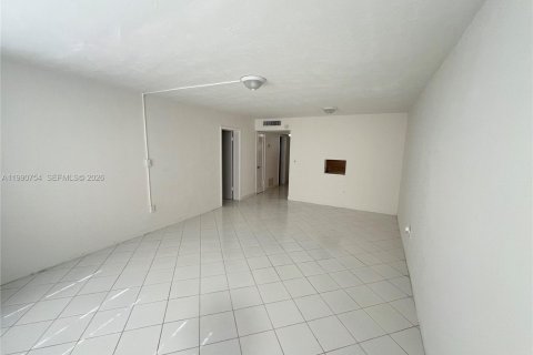 Copropriété à louer à Miami, Floride: 1 chambre, 88.63 m2 № 2057027 - photo 7