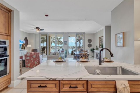 Condo in Palmetto, Florida, 2 bedrooms  № 1886675 - photo 7