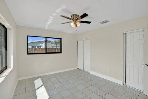 Villa ou maison à louer à Miami, Floride: 4 chambres, 182.83 m2 № 2376543 - photo 21