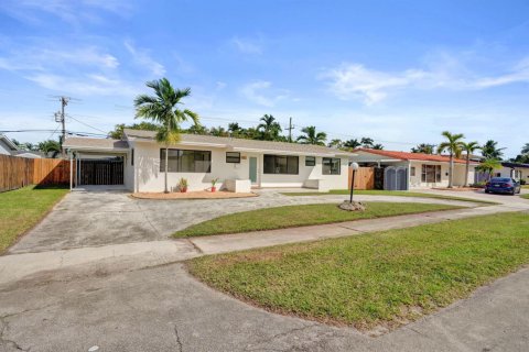 Villa ou maison à louer à Miami, Floride: 4 chambres, 182.83 m2 № 2376543 - photo 7