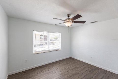 Casa en venta en Port Charlotte, Florida, 3 dormitorios, 152.92 m2 № 1629934 - foto 19