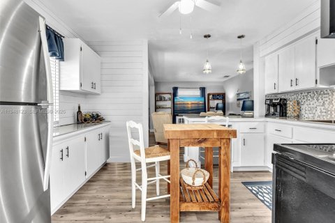 Casa en venta en Hollywood, Florida, 2 dormitorios, 83.98 m2 № 2009642 - foto 22