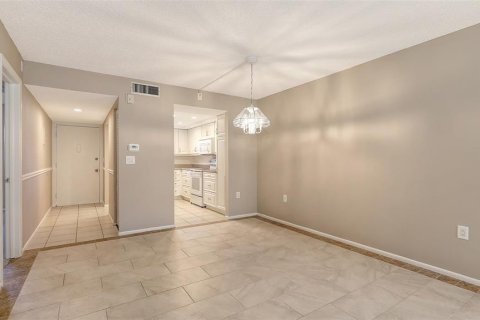 Condominio en venta en Sarasota, Florida, 1 dormitorio, 63.08 m2 № 1847464 - foto 14