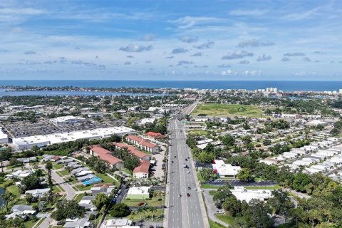 Condominio en venta en Sarasota, Florida, 1 dormitorio, 63.08 m2 № 1847464 - foto 1