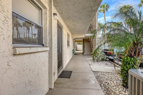 Condominio en venta en Sarasota, Florida, 1 dormitorio, 63.08 m2 № 1847464 - foto 6