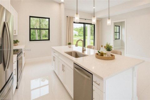 House in Naples, Florida 3 bedrooms, 150.69 sq.m. № 2035077 - photo 4