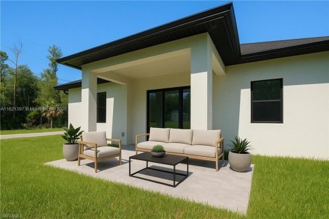 House in Naples, Florida 3 bedrooms, 150.69 sq.m. № 2035077 - photo 12