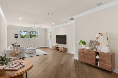 House in Tarpon Springs, Florida 3 bedrooms, 178.93 sq.m. № 2344850 - photo 9
