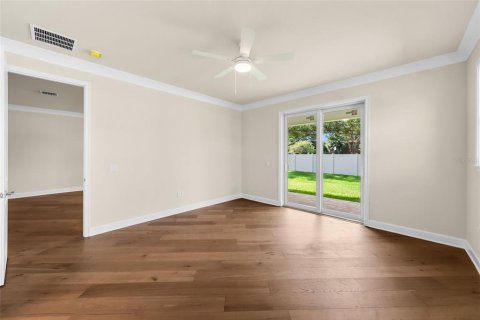 House in Tarpon Springs, Florida 3 bedrooms, 178.93 sq.m. № 2344850 - photo 17