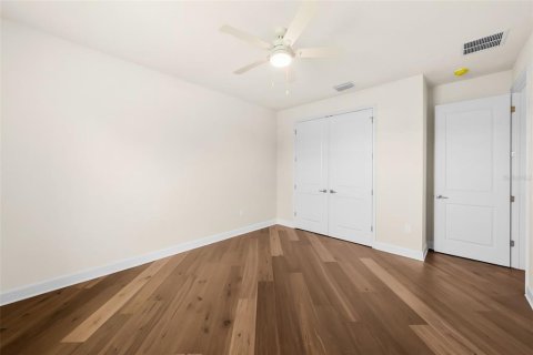 House in Tarpon Springs, Florida 3 bedrooms, 178.93 sq.m. № 2344850 - photo 24