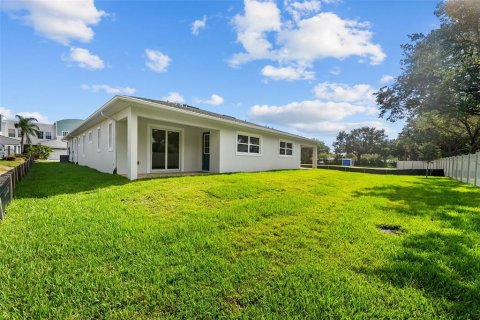 House in Tarpon Springs, Florida 3 bedrooms, 178.93 sq.m. № 2344850 - photo 30