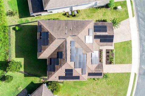 House in Davenport, Florida 6 bedrooms, 360.46 sq.m. № 2216825 - photo 17