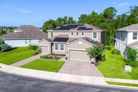 House in Davenport, Florida 6 bedrooms, 360.46 sq.m. № 2216825 - photo 16