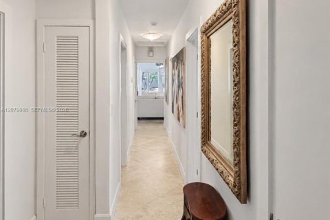 House in Fort Lauderdale, Florida 3 bedrooms № 2333721 - photo 17
