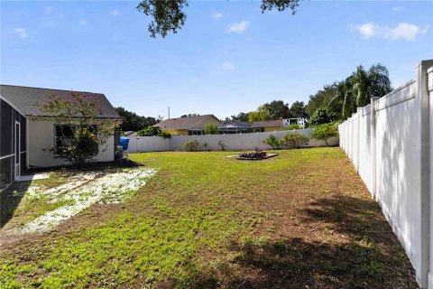 House in Brandon, Florida 3 bedrooms, 141.68 sq.m. № 2221429 - photo 27