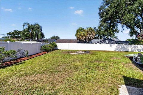 House in Brandon, Florida 3 bedrooms, 141.68 sq.m. № 2221429 - photo 29