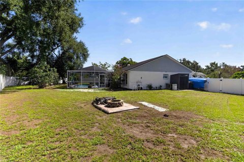 House in Brandon, Florida 3 bedrooms, 141.68 sq.m. № 2221429 - photo 28