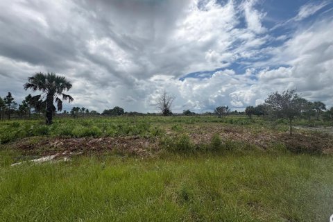 Commercial property in Okeechobee, Florida № 2194864 - photo 3