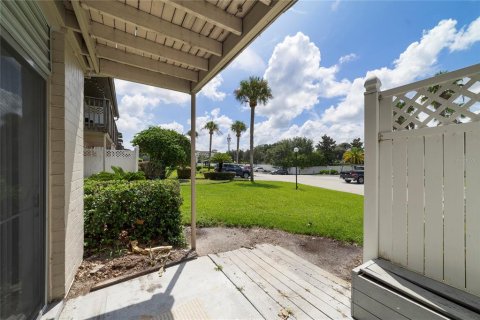 Condo in Winter Park, Florida, 3 bedrooms № 2238575 - photo 23