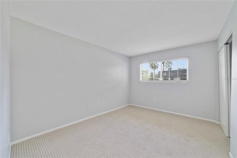 Condo in Winter Park, Florida, 3 bedrooms № 2238575 - photo 17