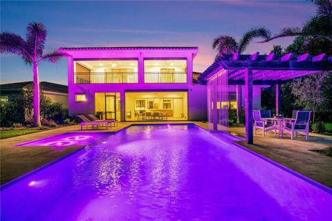 Villa ou maison à vendre à Orlando, Floride: 4 chambres, 413.69 m2 № 2408154 - photo 2