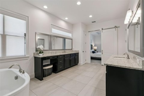 Villa ou maison à vendre à Orlando, Floride: 4 chambres, 413.69 m2 № 2408154 - photo 20