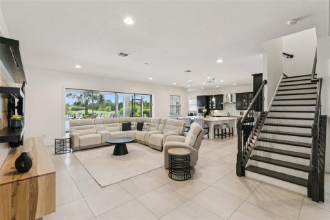 Villa ou maison à vendre à Orlando, Floride: 4 chambres, 413.69 m2 № 2408154 - photo 6