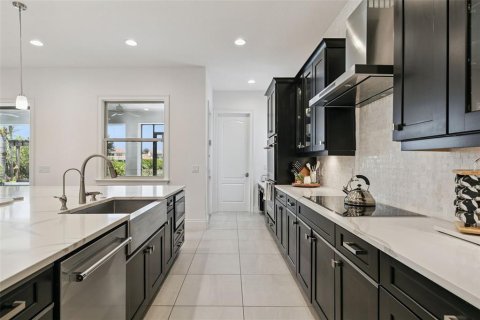 Villa ou maison à vendre à Orlando, Floride: 4 chambres, 413.69 m2 № 2408154 - photo 14