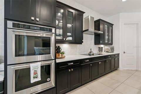 Villa ou maison à vendre à Orlando, Floride: 4 chambres, 413.69 m2 № 2408154 - photo 15