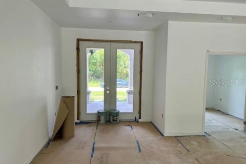 House in North Port, Florida 3 bedrooms, 168.15 sq.m. № 674008 - photo 8