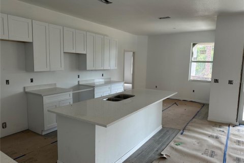 House in North Port, Florida 3 bedrooms, 168.15 sq.m. № 674008 - photo 3