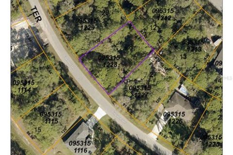 House in North Port, Florida 3 bedrooms, 168.15 sq.m. № 674008 - photo 30