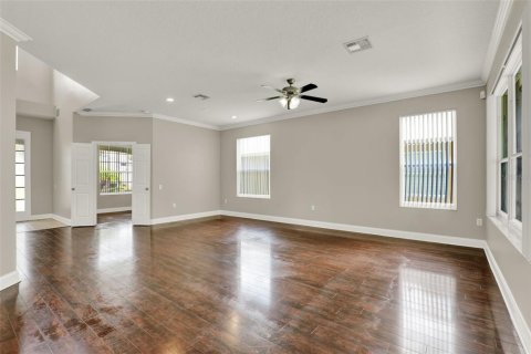 House in Casselberry, Florida 4 bedrooms, 232.35 sq.m. № 1847431 - photo 5